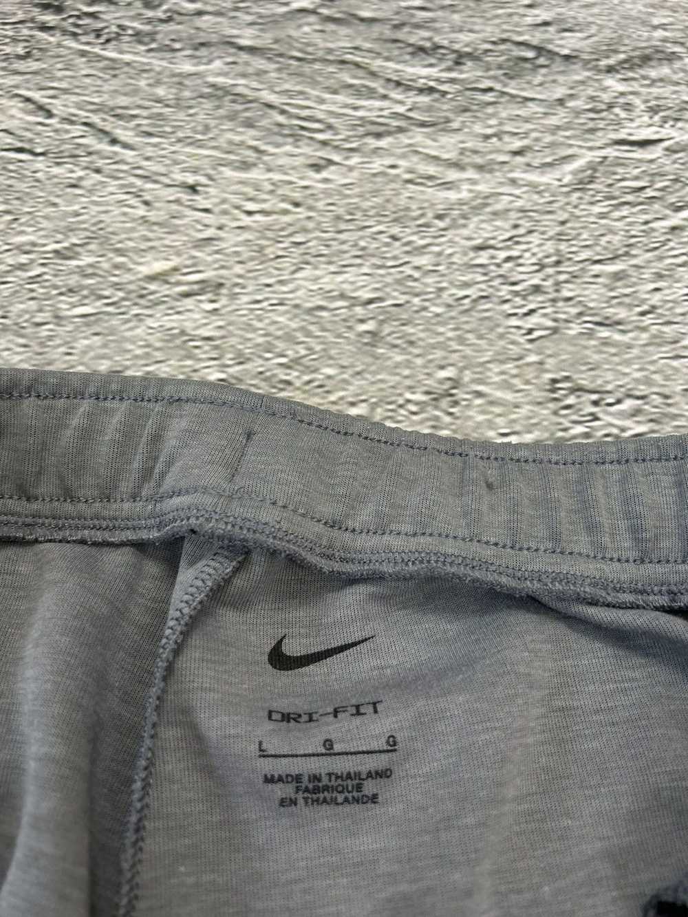 Nike × Soccer Jersey × Vintage Nike Liverpool gre… - image 7