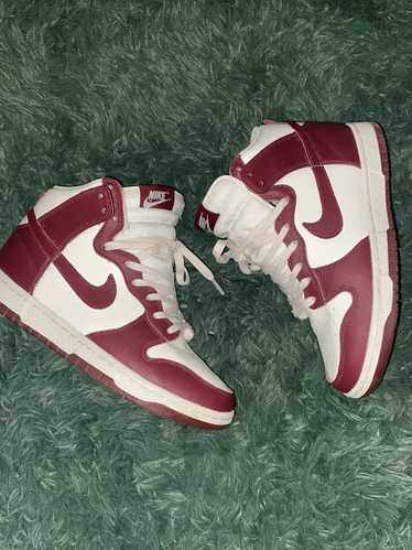 Nike Nike dunk high maroon