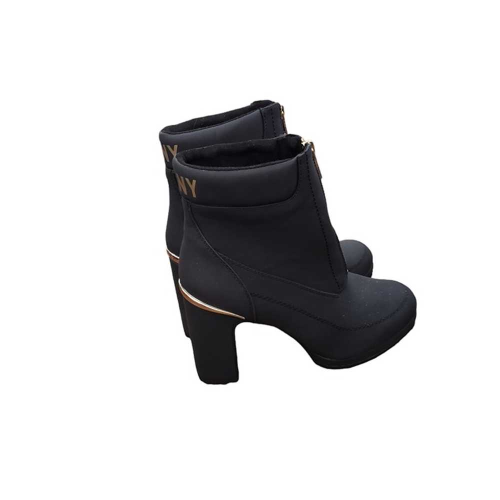 DKNY Womens Logan Lug Sole Boot Black Size 9M (1) - image 2