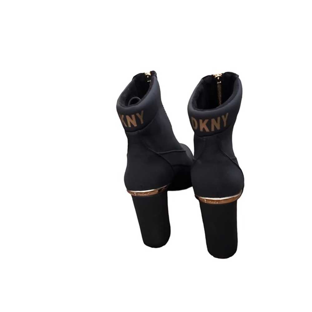 DKNY Womens Logan Lug Sole Boot Black Size 9M (1) - image 7