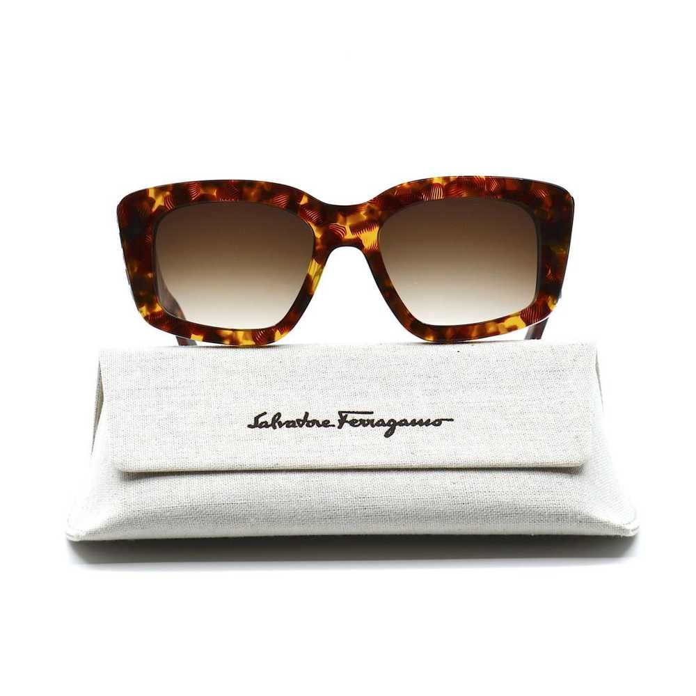 Salvatore Ferragamo Sunglasses - image 6