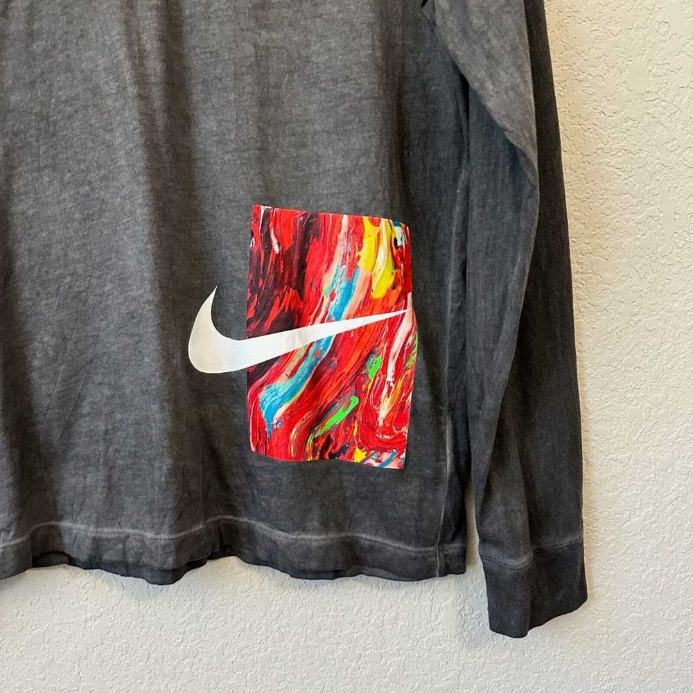 NIKE Mens House Of Innovation NYC/000 T-Shirt in … - image 3