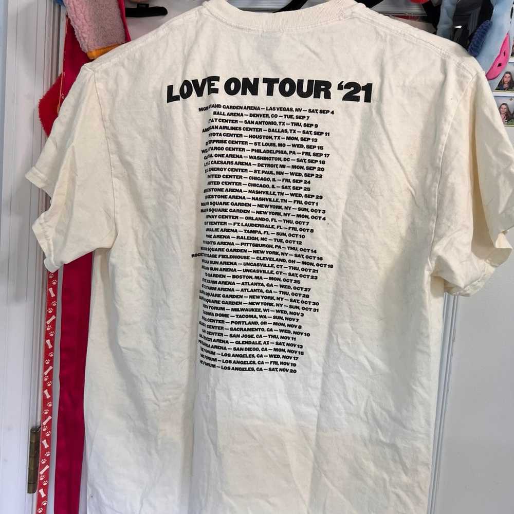 harry styles love on tour tshirt - image 2