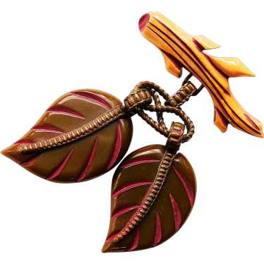 Fabulous CARVED BAKELITE Dangling Leaf & Branch Fi