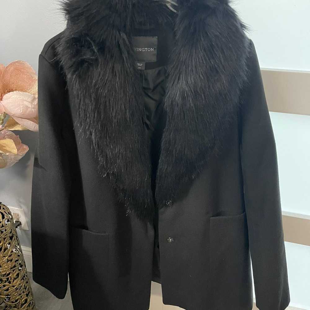 Black winter jacket with fur - image 1