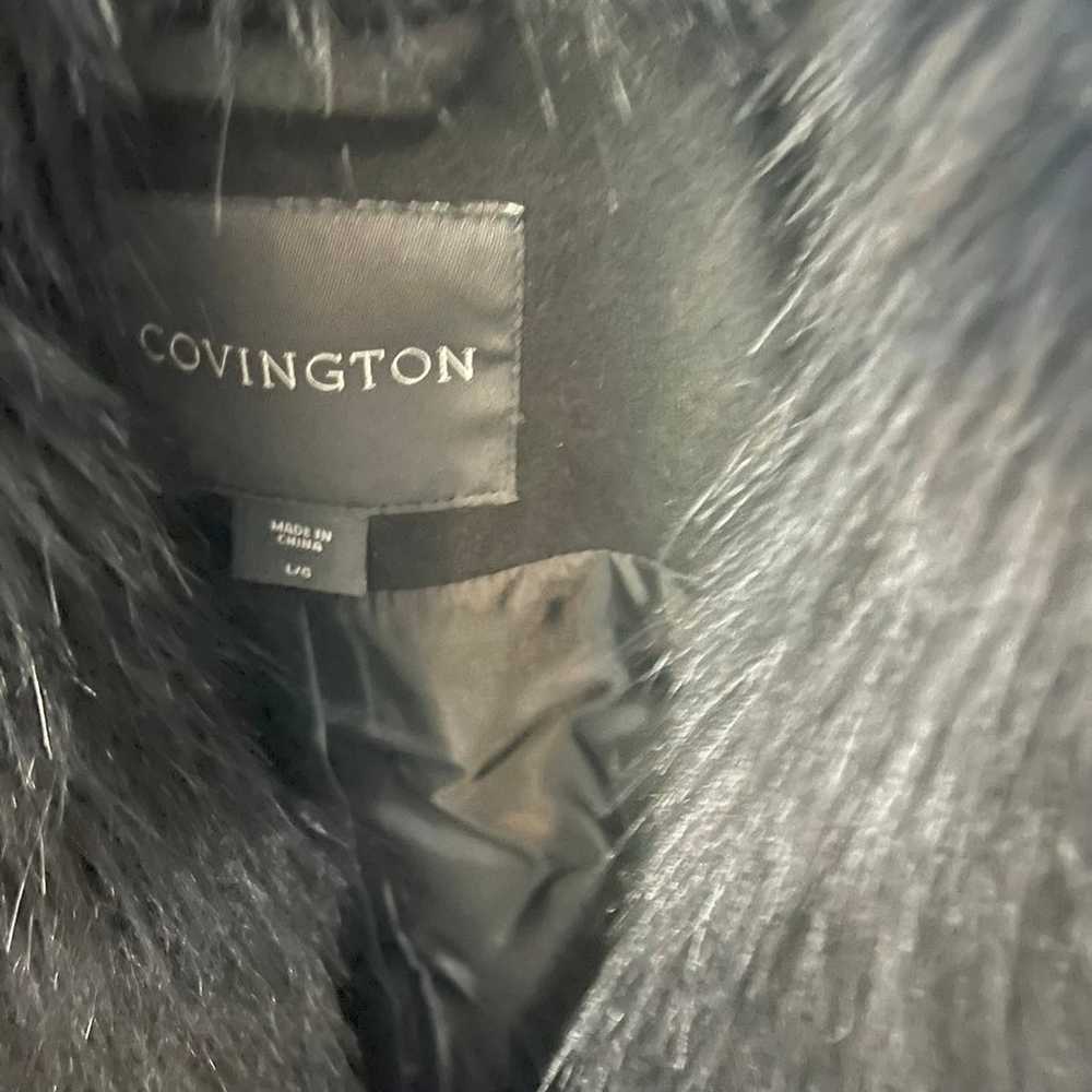 Black winter jacket with fur - image 2