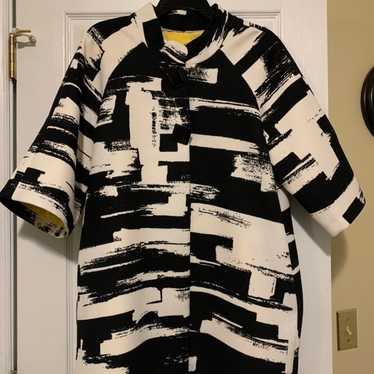 Black and white jacket - fits like L - image 1