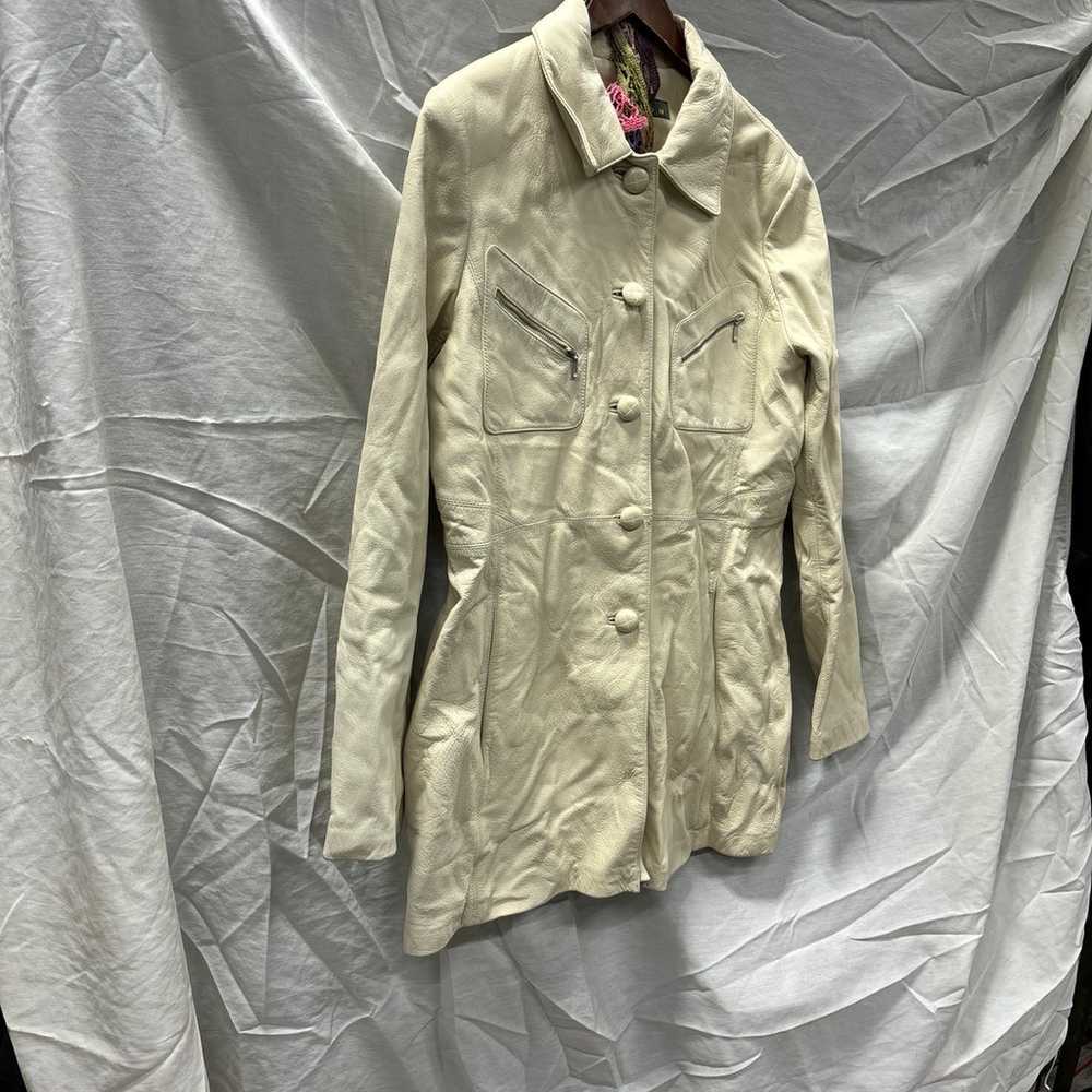 Kenneth Cole Reaction white leather jacket - image 5
