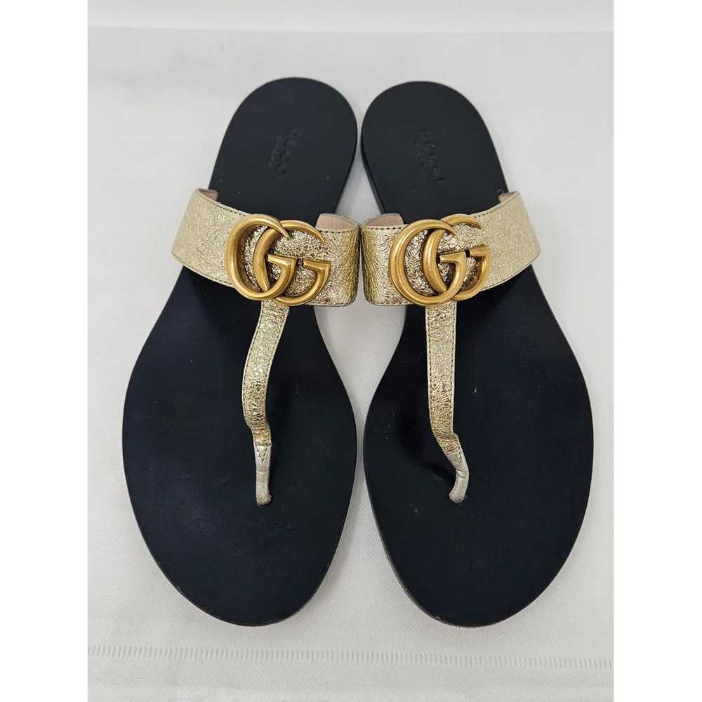 Gucci Double G leather sandal - image 5