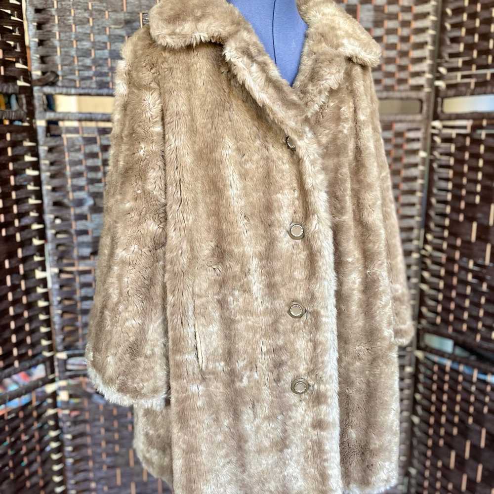 Vintage Faux fur modacrylic blonde Coyote tan pea… - image 2