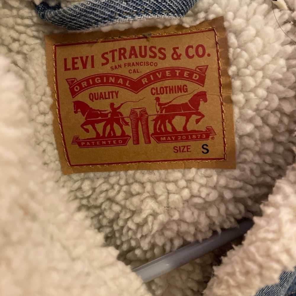 Levi’s Sherpa Jean Jacket - image 4