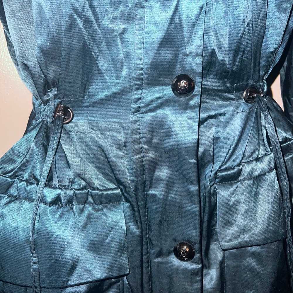 GORGEOUS TEAL COLOR RAIN JACKET BY GALLERY, WITH … - image 10