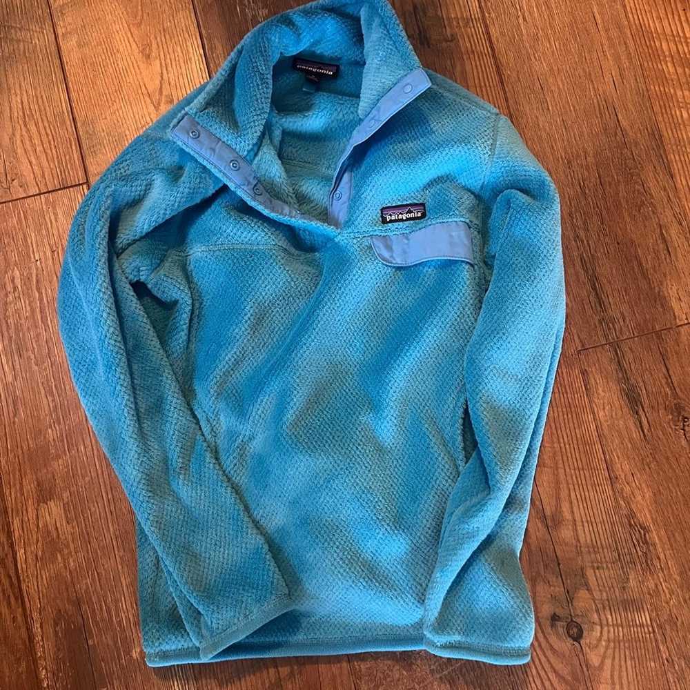 Women’s Patagonia Pull-over - image 1