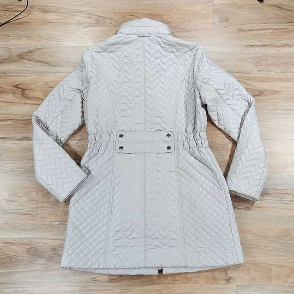 Laundry Silver Quilted Fitted Jacket w/Hood Medium - image 2
