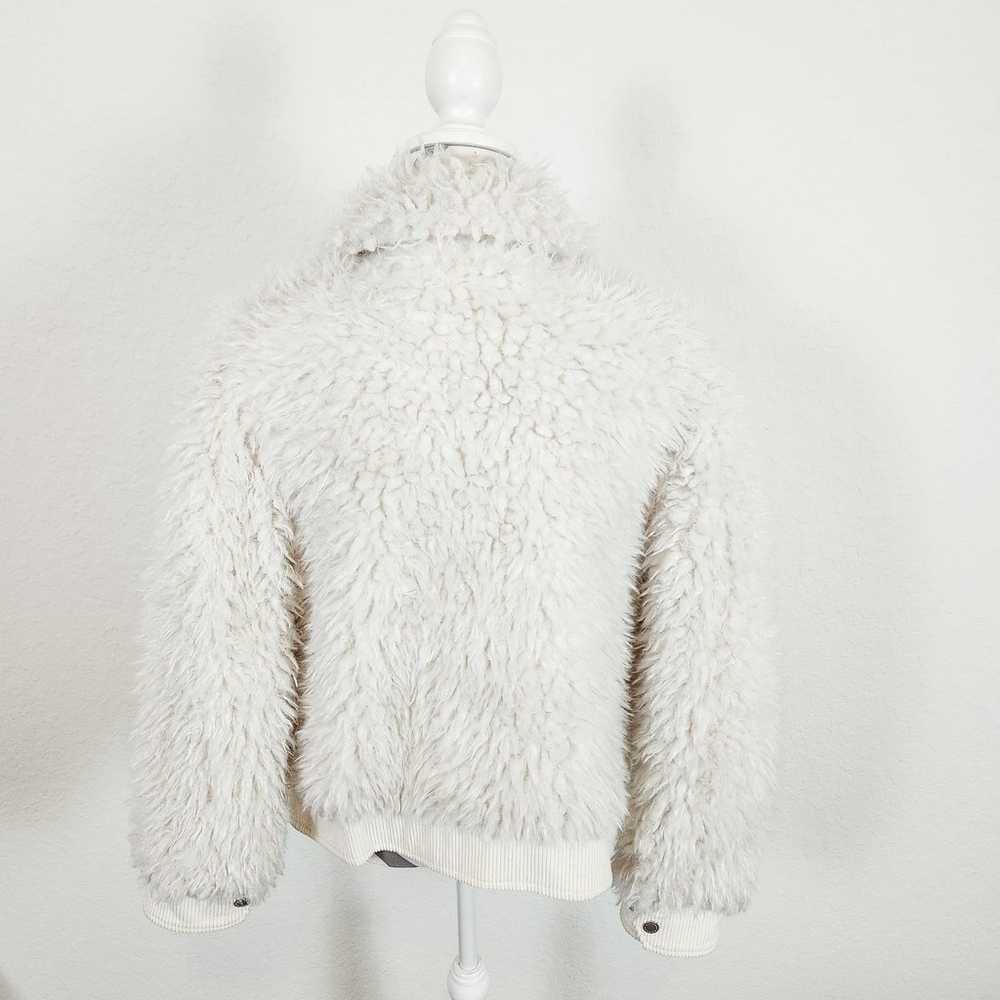 BCBGeneration Faux Fur Zip Up Jacket Off White/Cr… - image 4