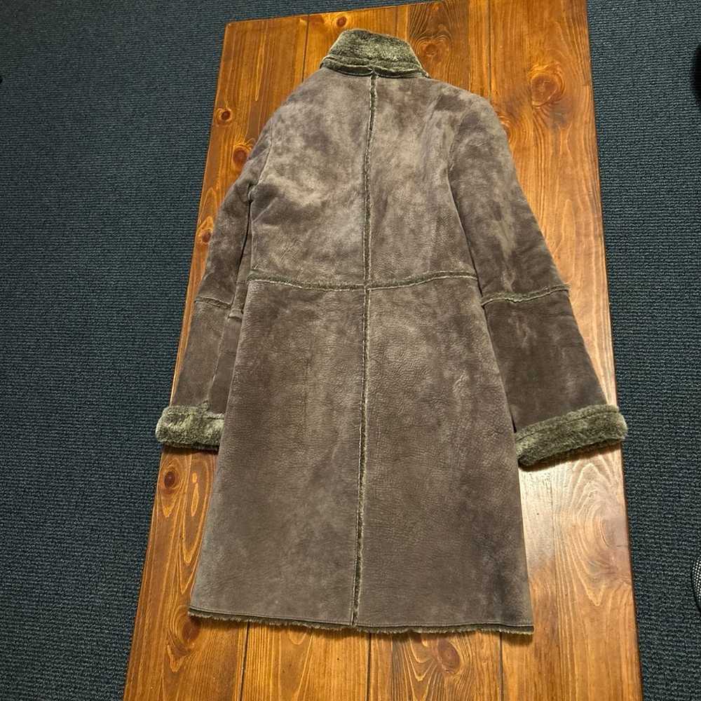 Brown leather coat - image 5