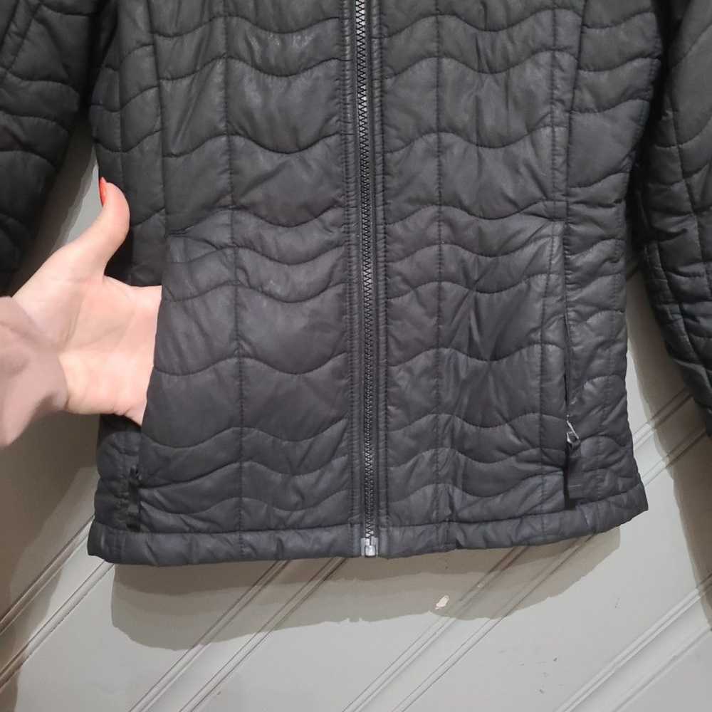 The North Face Black Quiltes Jacket (XS) - image 3