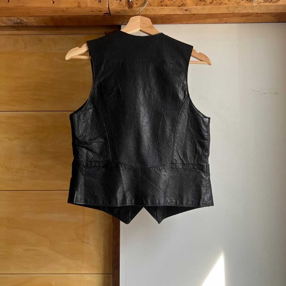 Vintage genuine unisex leather vest - image 2