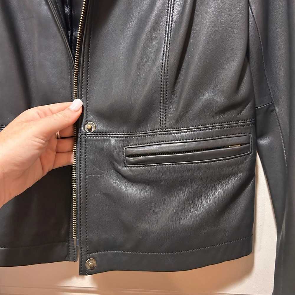 Black Leather Jacket Eddie Bauer Small Like New - image 5