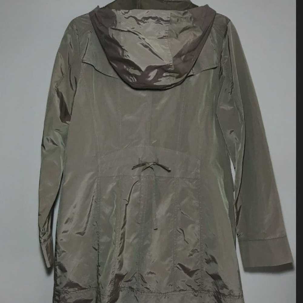 Cole Haan Packable Hooded Raincoat- Color: Beige/… - image 2