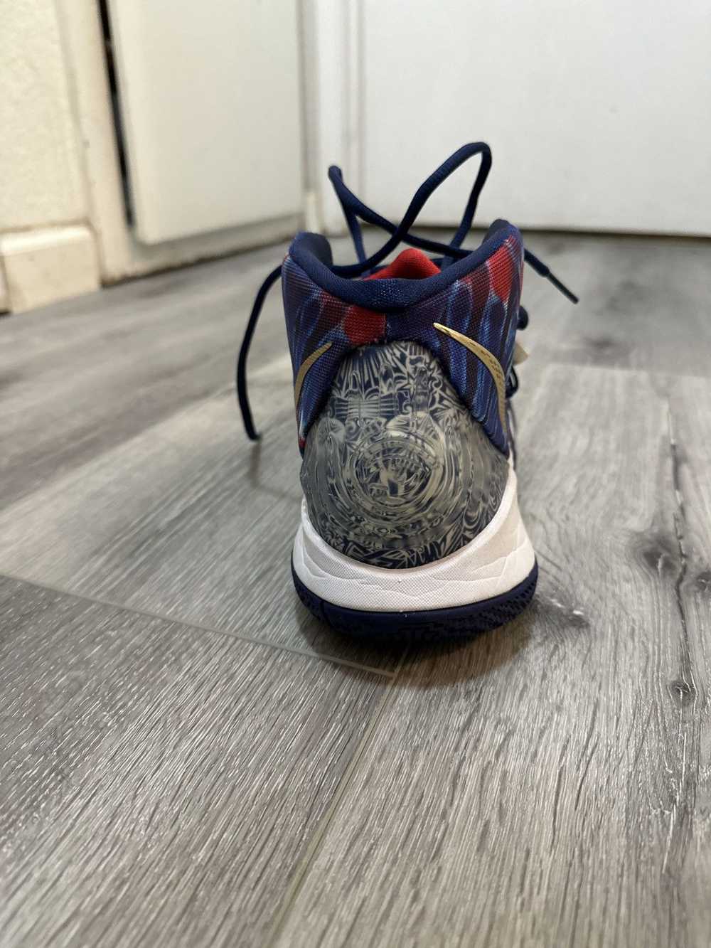 Nike Kyrie basketball shoe - image 5