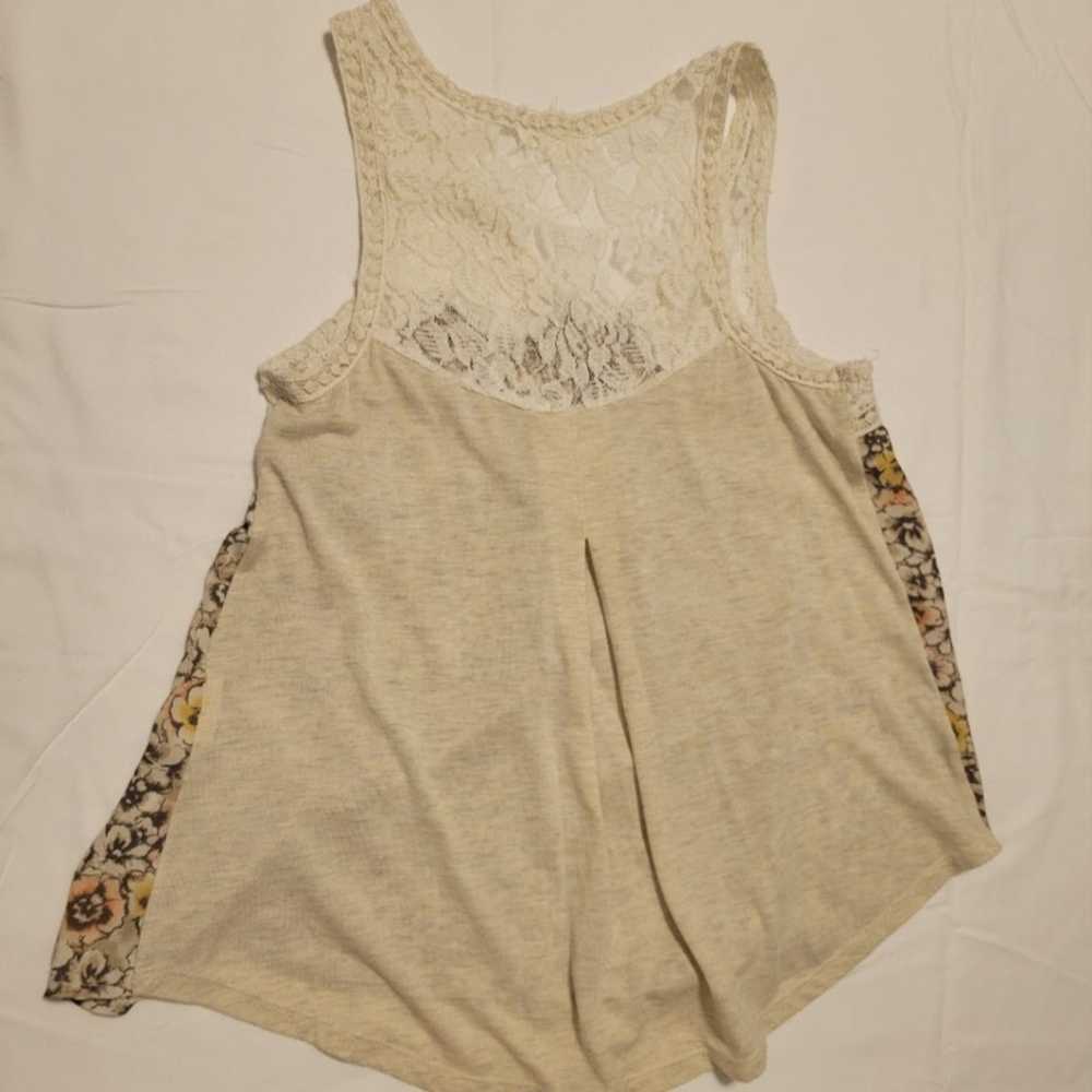 Taylor & Sage Floral Sleeveless  Blouse Size Small - image 2