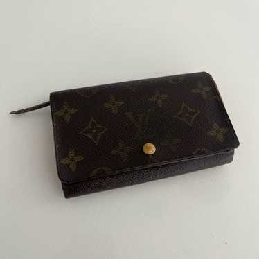 Vintage Louis Vuitton Monogram L Wallet - image 1