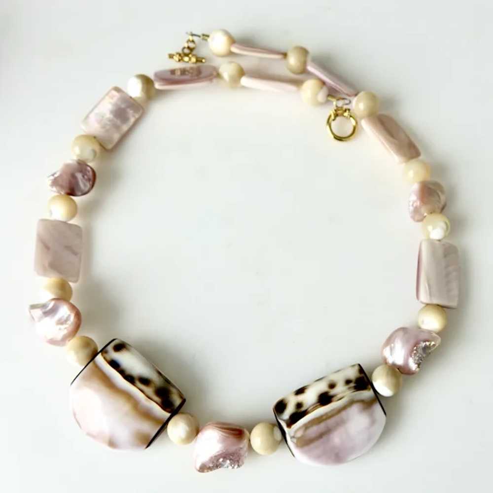 Unique Pink Mother of Pearl and Shell Necklace - image 6