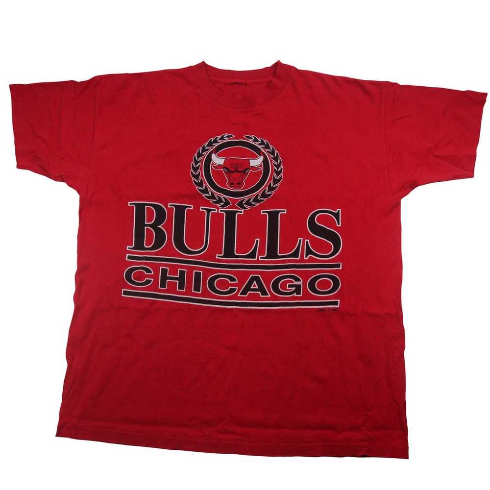 Vintage Chicago Bulls Graphic T Shirt - image 1