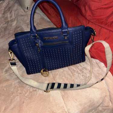 Michael kors blue beautiful handbag