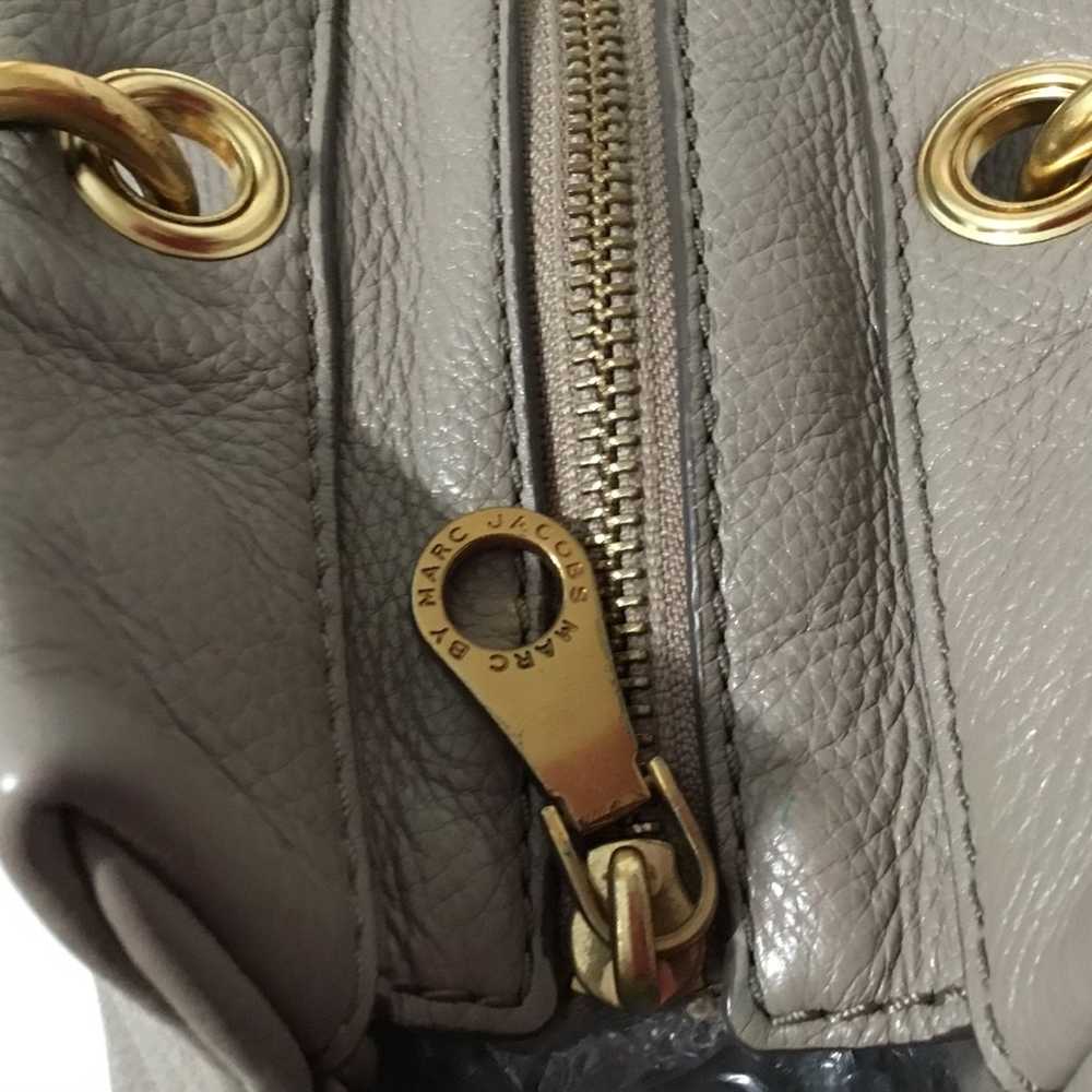 Marc Jacobs Biege Convertible Bag - image 8