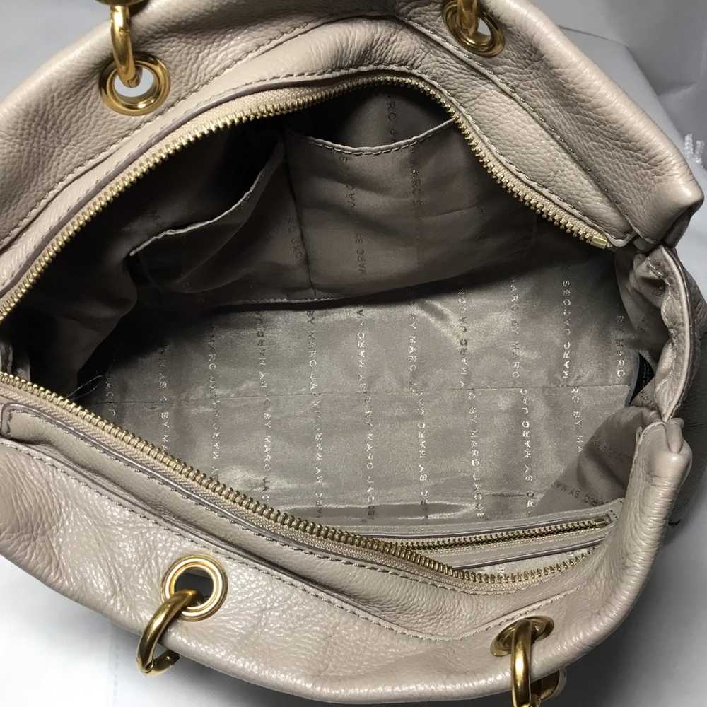 Marc Jacobs Biege Convertible Bag - image 9