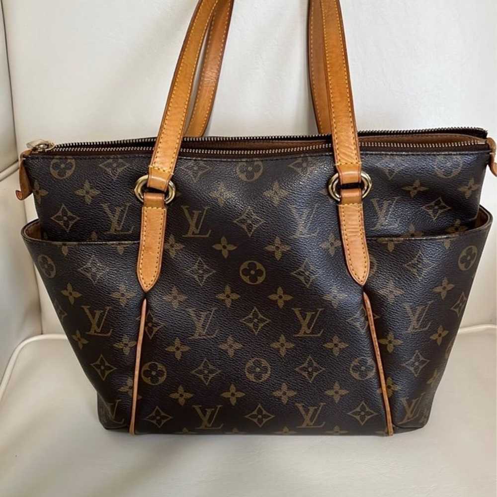Louis Vuitton Totally Monogram PM Shoulder Bag - image 1