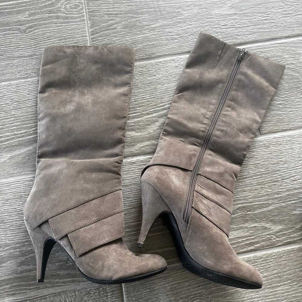 Grey fergie Boots size 9 - image 1