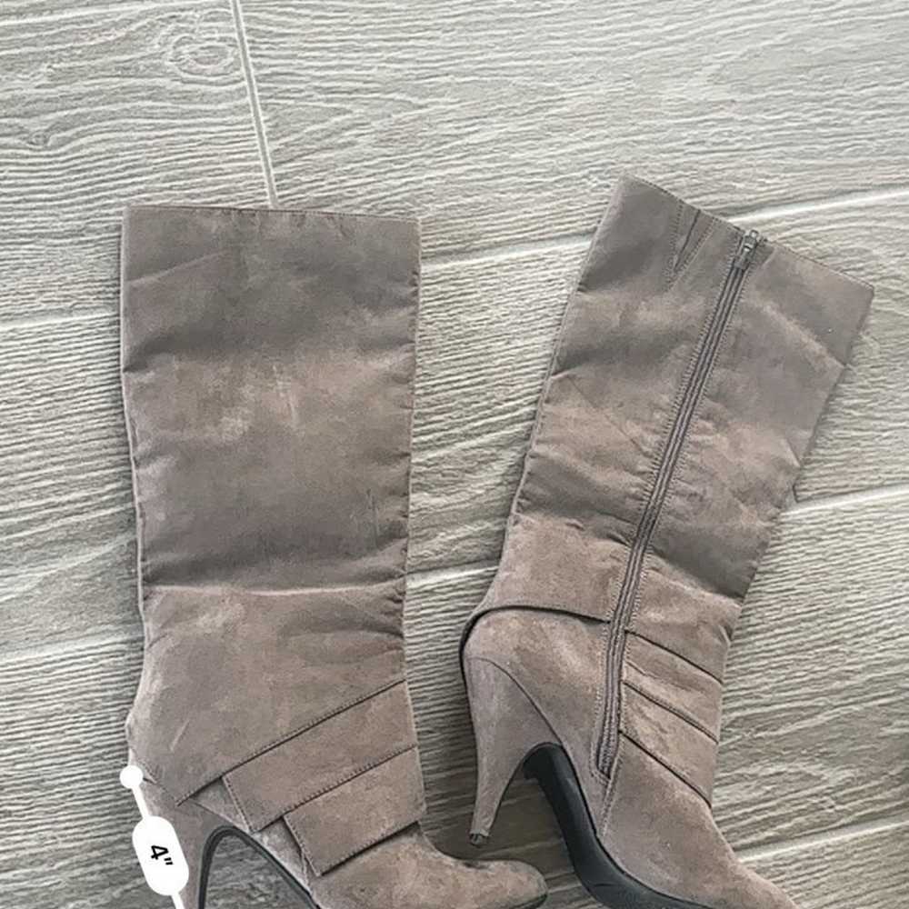 Grey fergie Boots size 9 - image 3