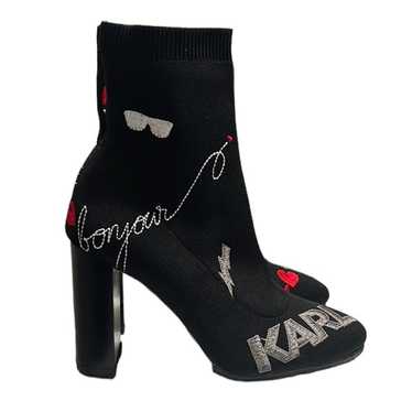 Karl Lagerfeld Paris Shira Slip on Knit Booties Si