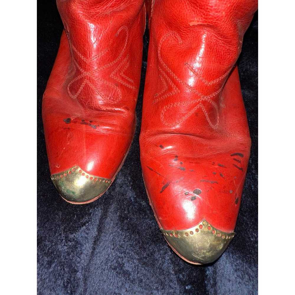VINTAGE RED LEATHER STUDDED BOOTS W/ METAL TOES 3… - image 8