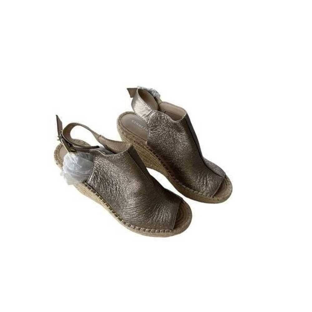 Kenneth Cole Women's Tan Poop Toe Wedge Heels Siz… - image 1