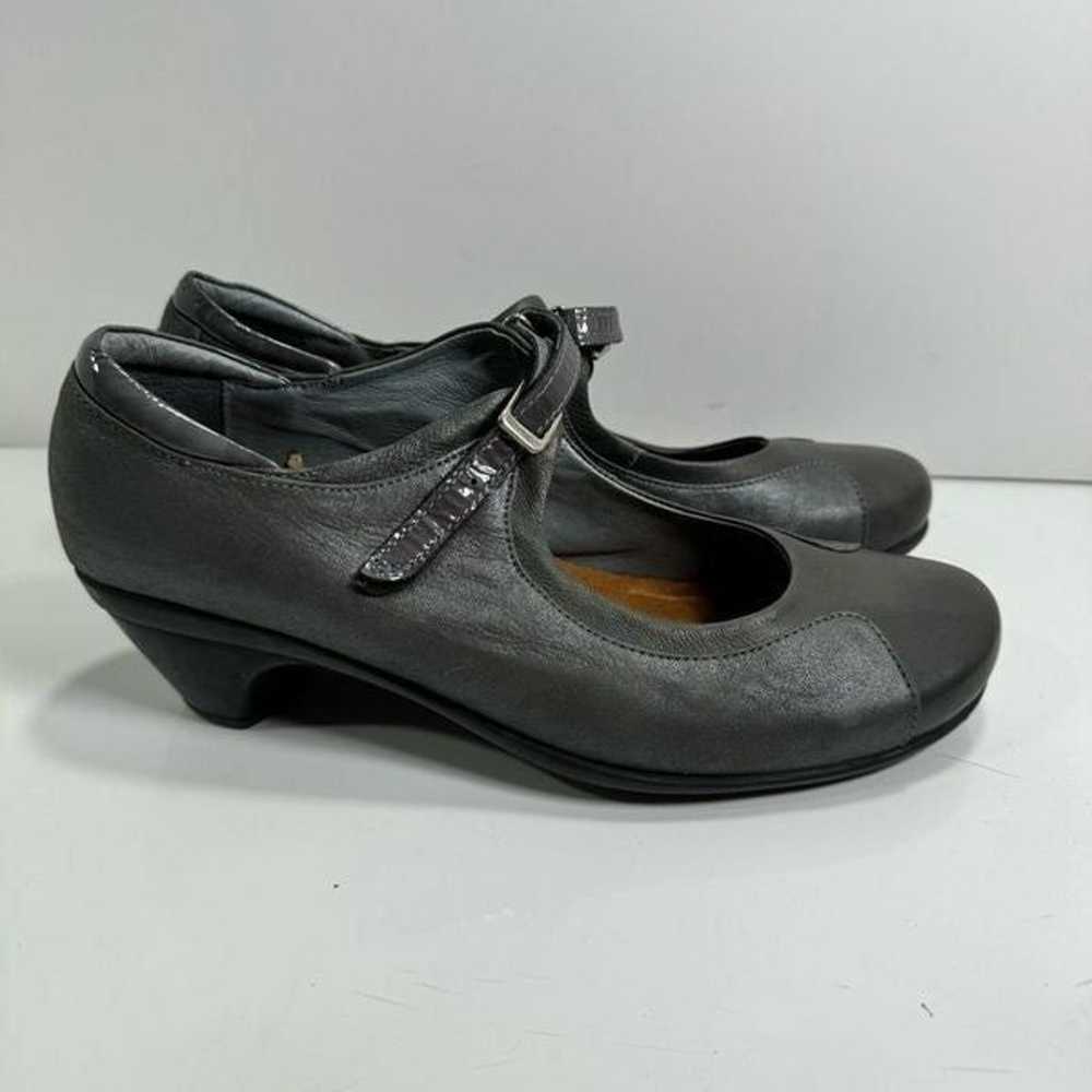 NOAT Women’s Mary Jane Shoes sz 8 Cardinal Leathe… - image 2