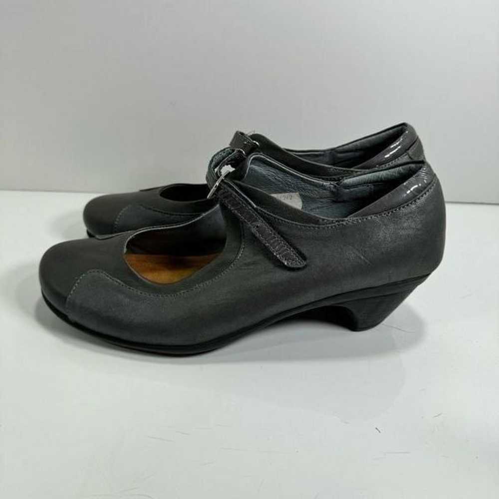 NOAT Women’s Mary Jane Shoes sz 8 Cardinal Leathe… - image 3