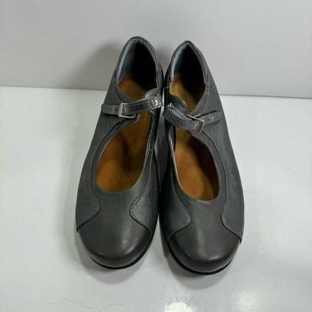 NOAT Women’s Mary Jane Shoes sz 8 Cardinal Leathe… - image 6