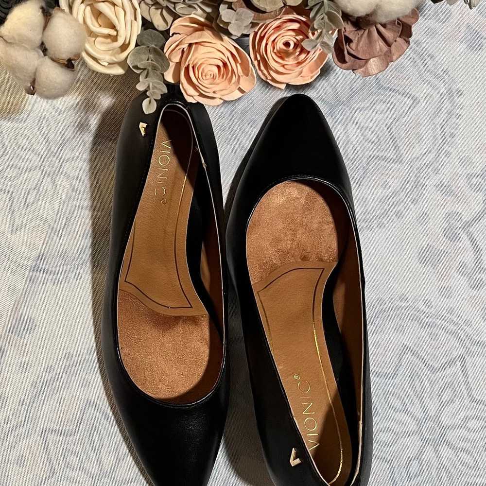 Vionic Madison Mia Black Leather Pointed Toe Heel… - image 6