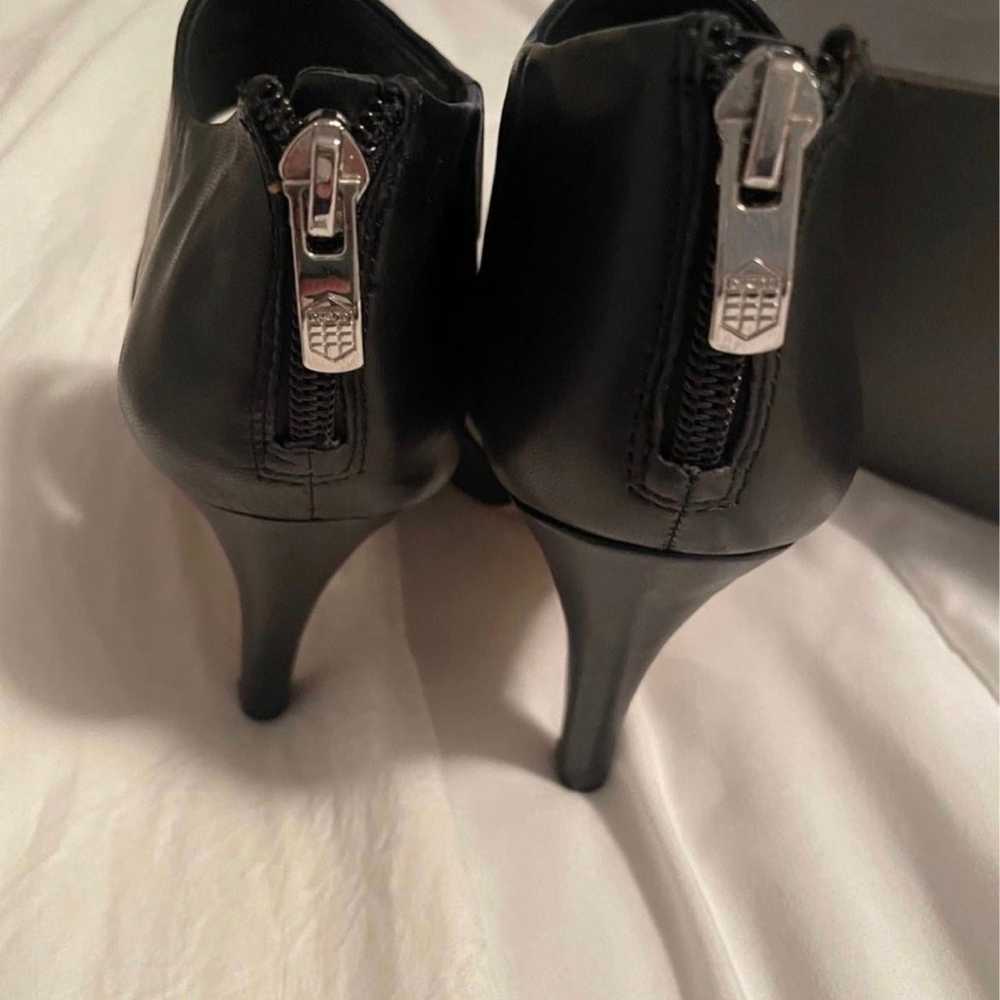 Vince Camuto Black Leather Heels - image 3