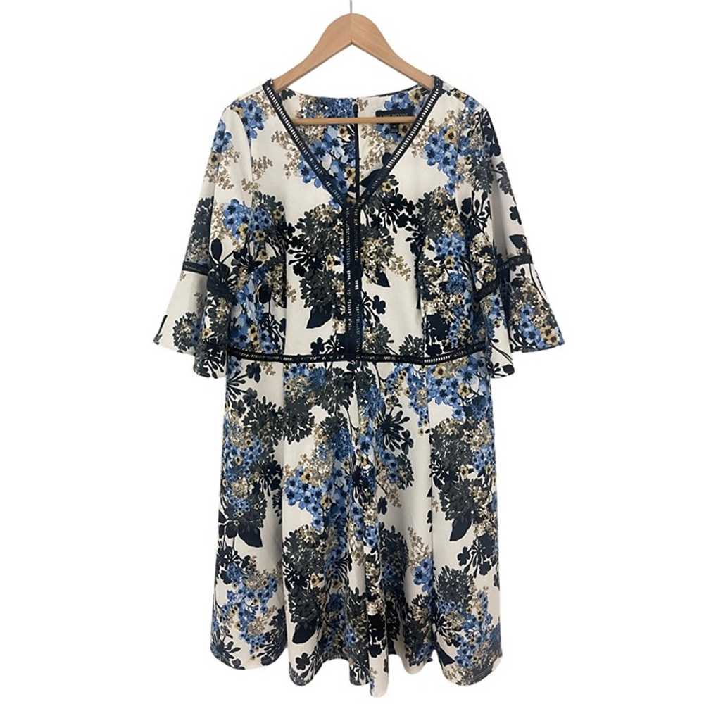 Size 16 XL 1X FLORAL PRINT BELL SLEEVE FIT & FLAR… - image 4