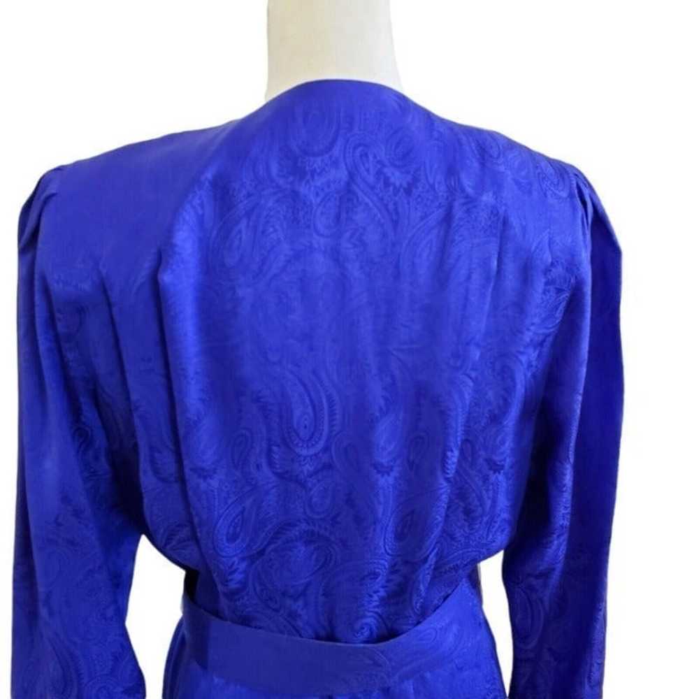 Vintage 80s Sz M Royal Blue Satin Silk Paisley Se… - image 4