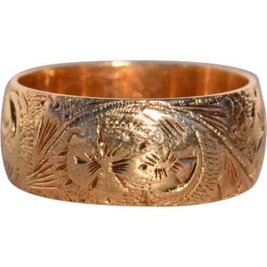 Antique Hand Engraved Band in Yellow Gold