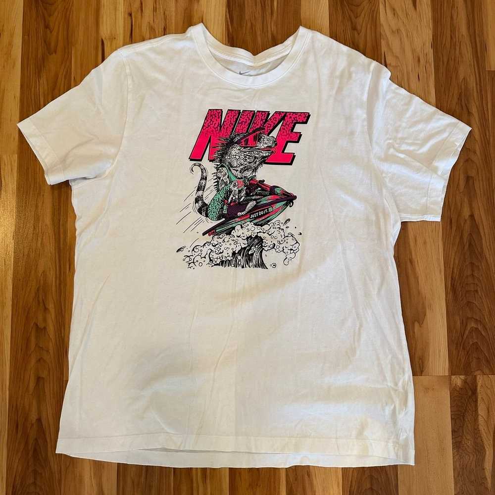 NIKE Just Do It Iguana Jet Ski Mens T-Shirt White… - image 1