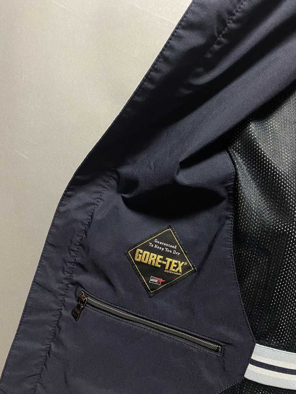 Prada × Vintage Prada nylon jacket Goretex navy r… - image 10