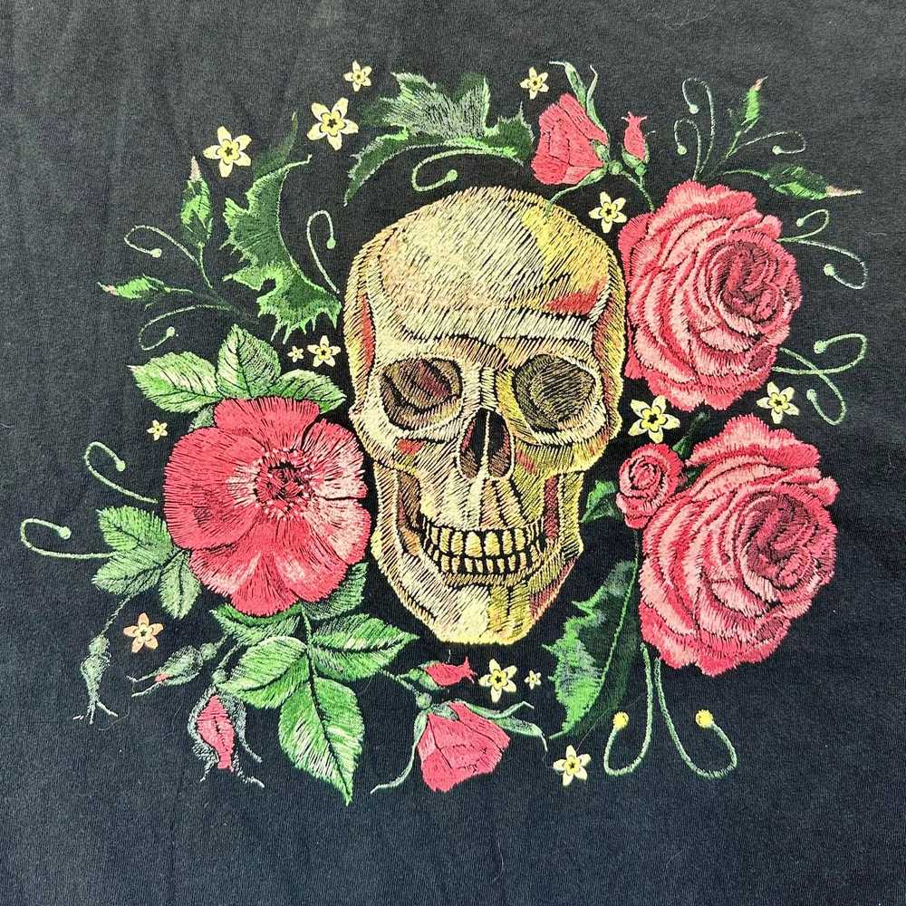 Fruit Of The Loom Woman's XL Black Floral Skull T… - image 2