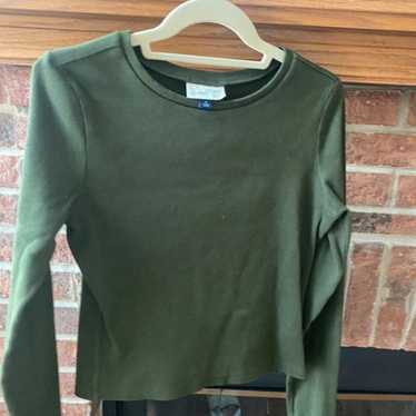 Universal thread olive green ribbed top